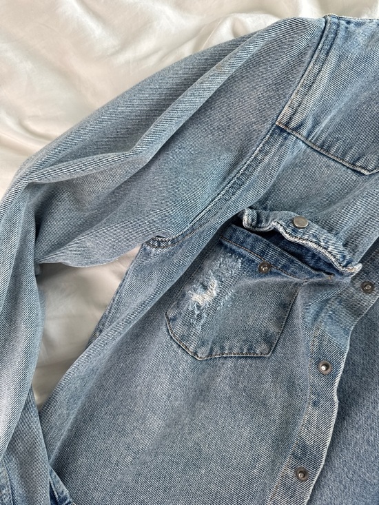 Zara Light Blue Relaxed-Fit Denim Jacket - Picture 4 of 4